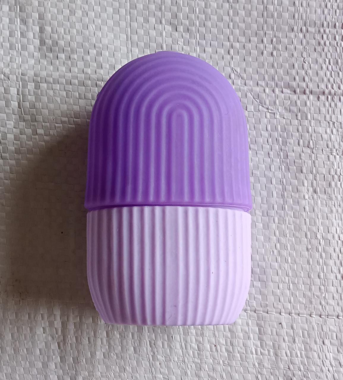 Beauty Ice Roller for Face & Eye Massage (Reusable, Purple)